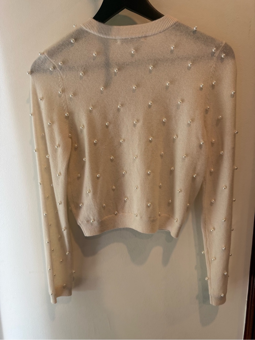 Alice + Olivia Cream Cashmere Pearl-Embellished Crew Cardigan - Picture 3 of 4